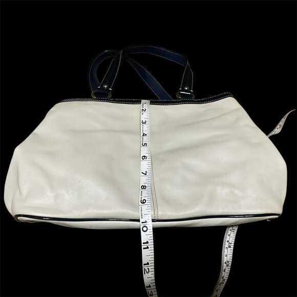 Coach Beige & Navy Leather Tote Handbag With Kiss Lock Closure & Front Zipper Po - Picture 10 of 11